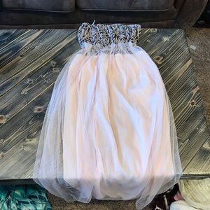 Super flattering strapless dress